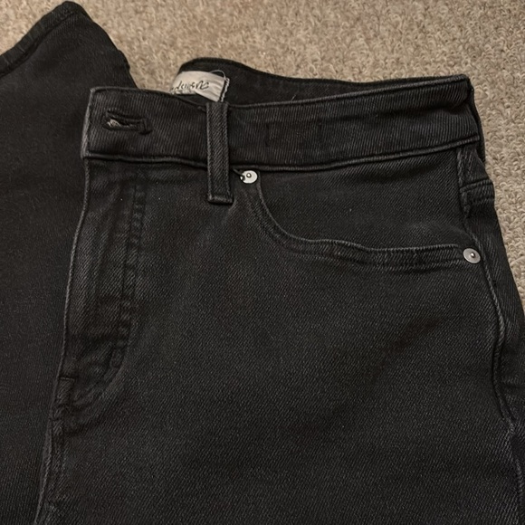 Madewell Jeans - Curvy Kick Out - Picture 2 of 6